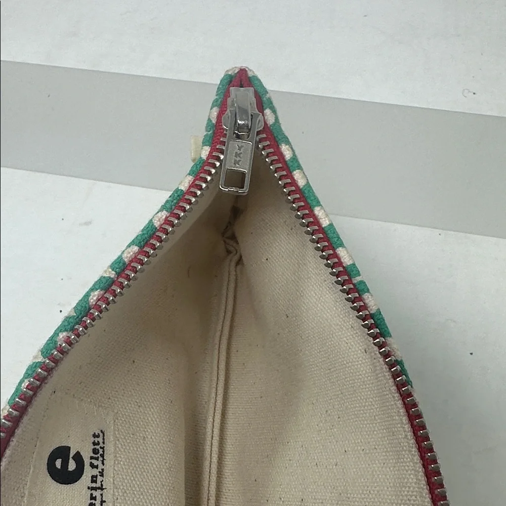 Vintage Erin Flett small zipped bag. Cream cloth bag with green screen print. - Picture 6 of 8